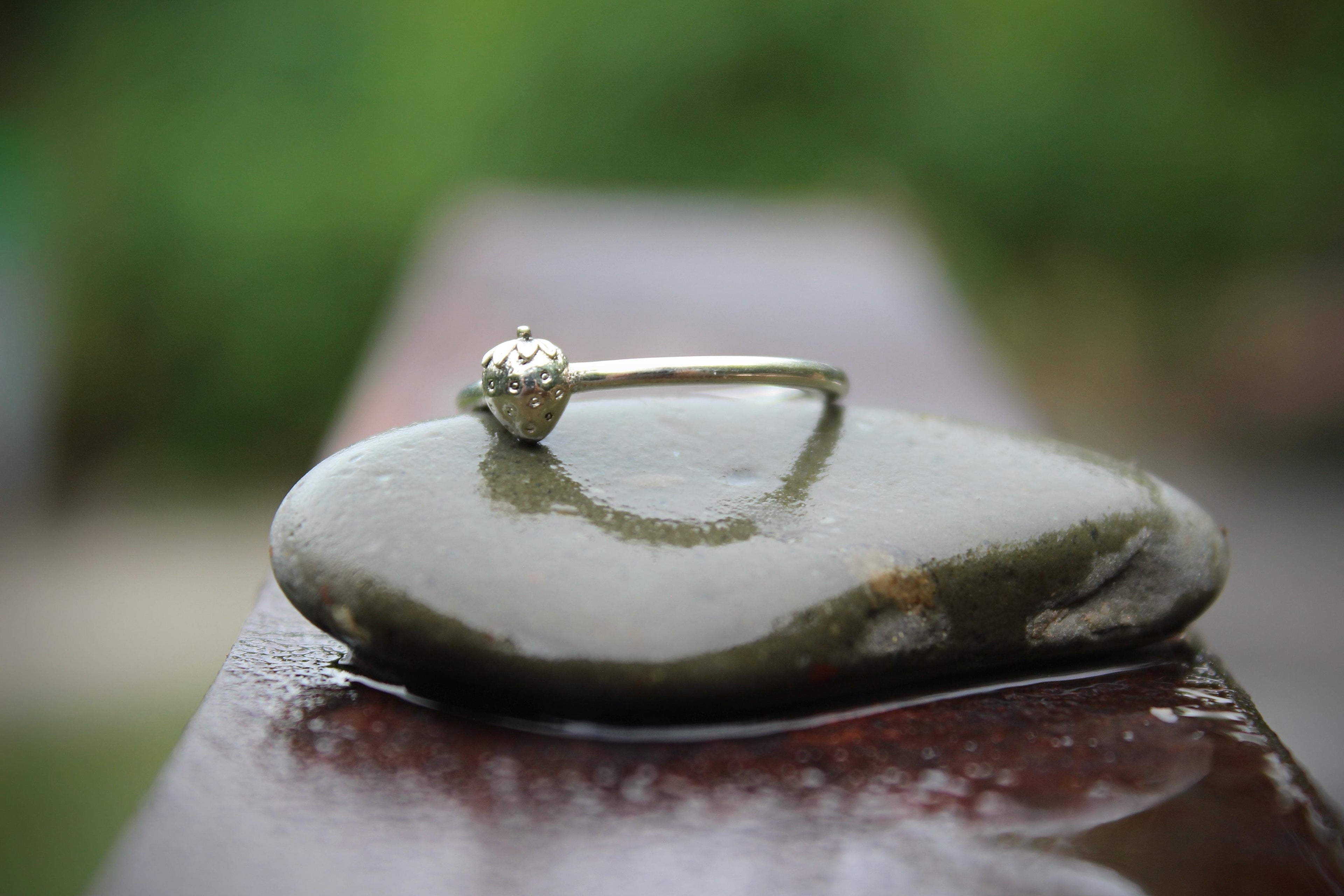 The Red Bloom ring — Week 10 remembrance jewelry for pregnancy loss | NOVA EMBRACE South Africa