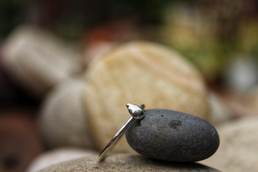 The Sesame Form memorial ring side view — Week 5 remembrance jewelry | NOVA EMBRACE South Africa