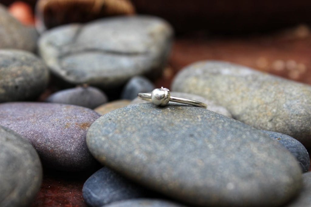 The Apricot Dawn ring detail view — Week 11 remembrance jewelry | NOVA EMBRACE South Africa